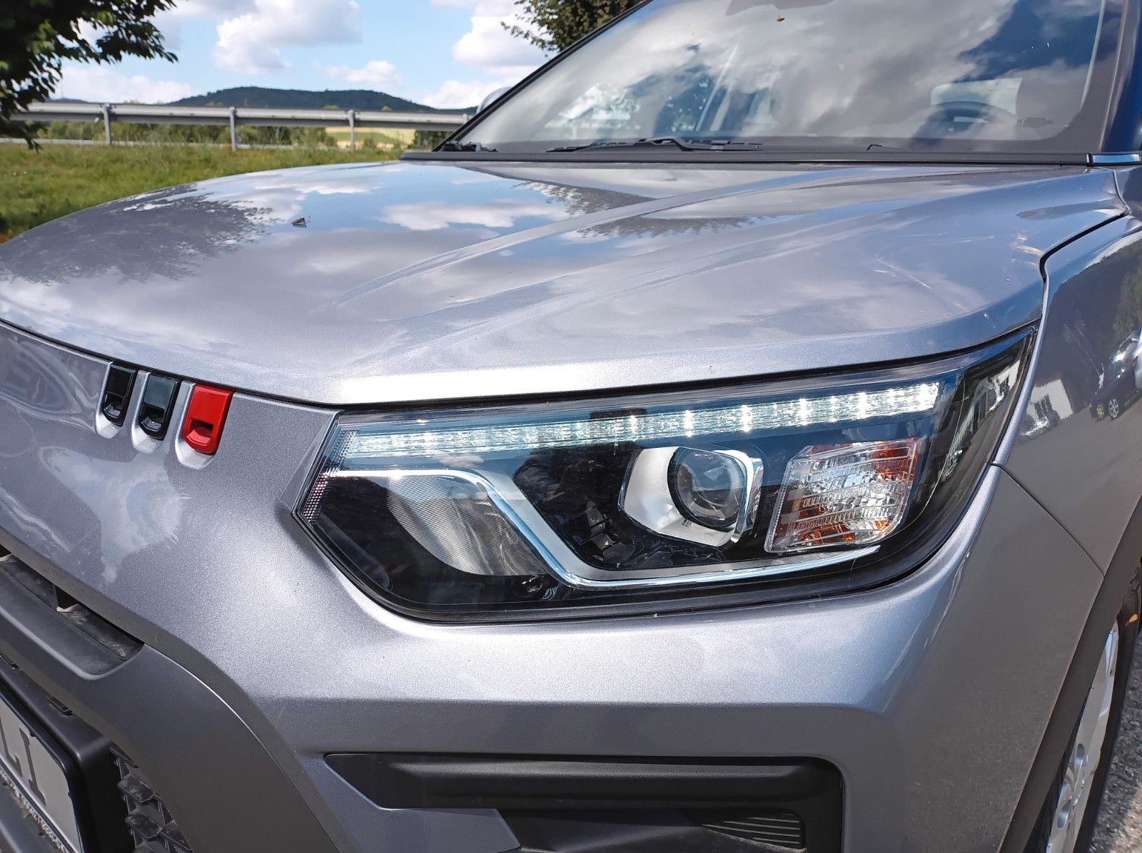 Fahrzeugabbildung KGM TIVOLI 1.5 NOMAD+AUTOMATIK+LM FELGEN+ANDROID++++