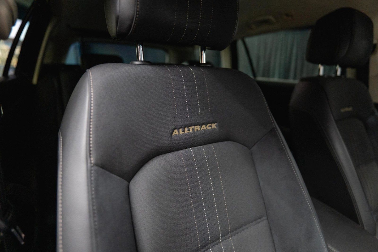 Fahrzeugabbildung Volkswagen Passat Alltrack 4Motion | Massage | LED | ACC