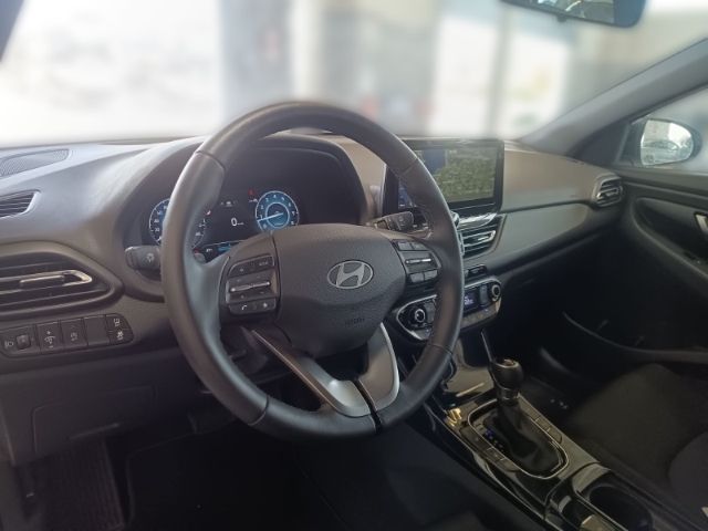 Fahrzeugabbildung Hyundai i30 FL Kombi (MY25) 1.5 T-GDI (140 PS) 48V 7-DCT
