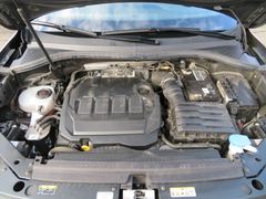 VW Tiguan 2.0 TDI Life DSG LED Navi Ahk Rfk ACC 17' VW Tiguan 2.0 TDI Life DSG LED Navi Ahk Rfk ACC 17'