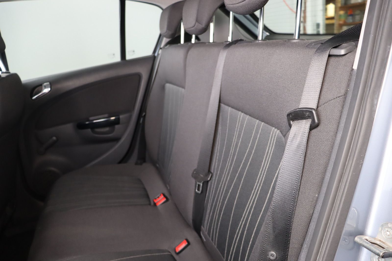 Fahrzeugabbildung Opel Corsa 1.2 16V Klima * wenig km