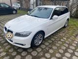 BMW 320 Diesel Touring Exlusive Editon  - BMW 320 aus 2011: 320d