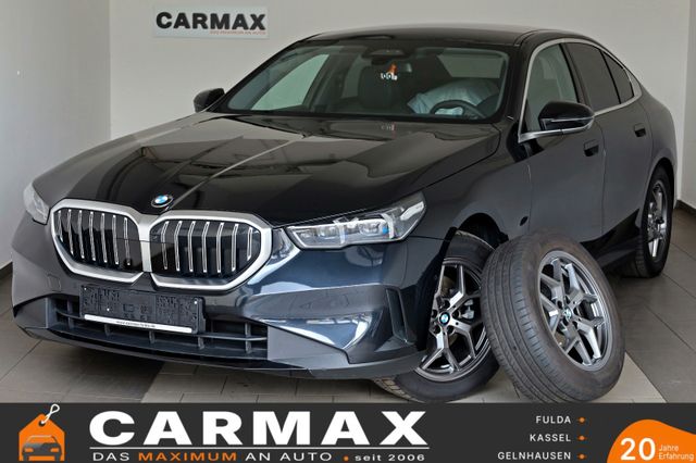 BMW 520d, Travel+Innov. Pak,Panorama,HUD, AHK el,+WR