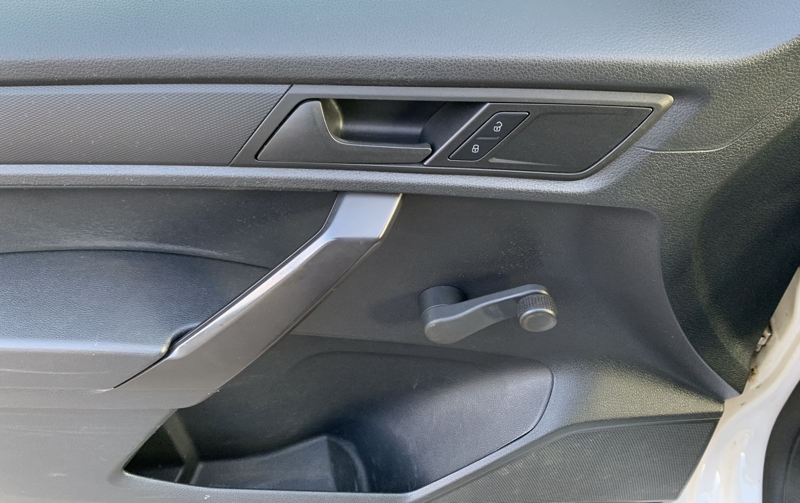 Fahrzeugabbildung Volkswagen Caddy 2.0 TDI*Kasten*BMT*Klima*ELFH*ZV*