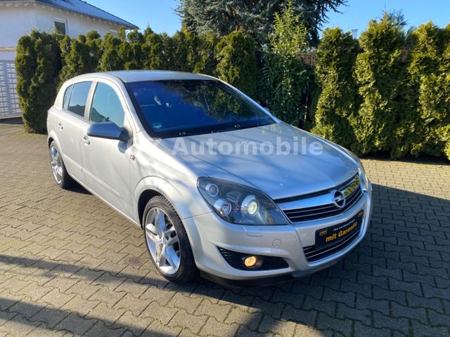 Opel Astra 2.0 T200 Innovation 110 Jahre Klimaaut./