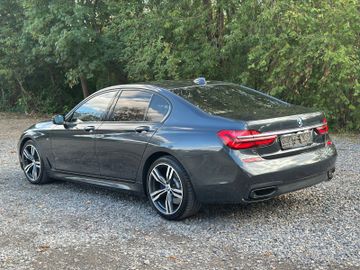 BMW 730 - 7
