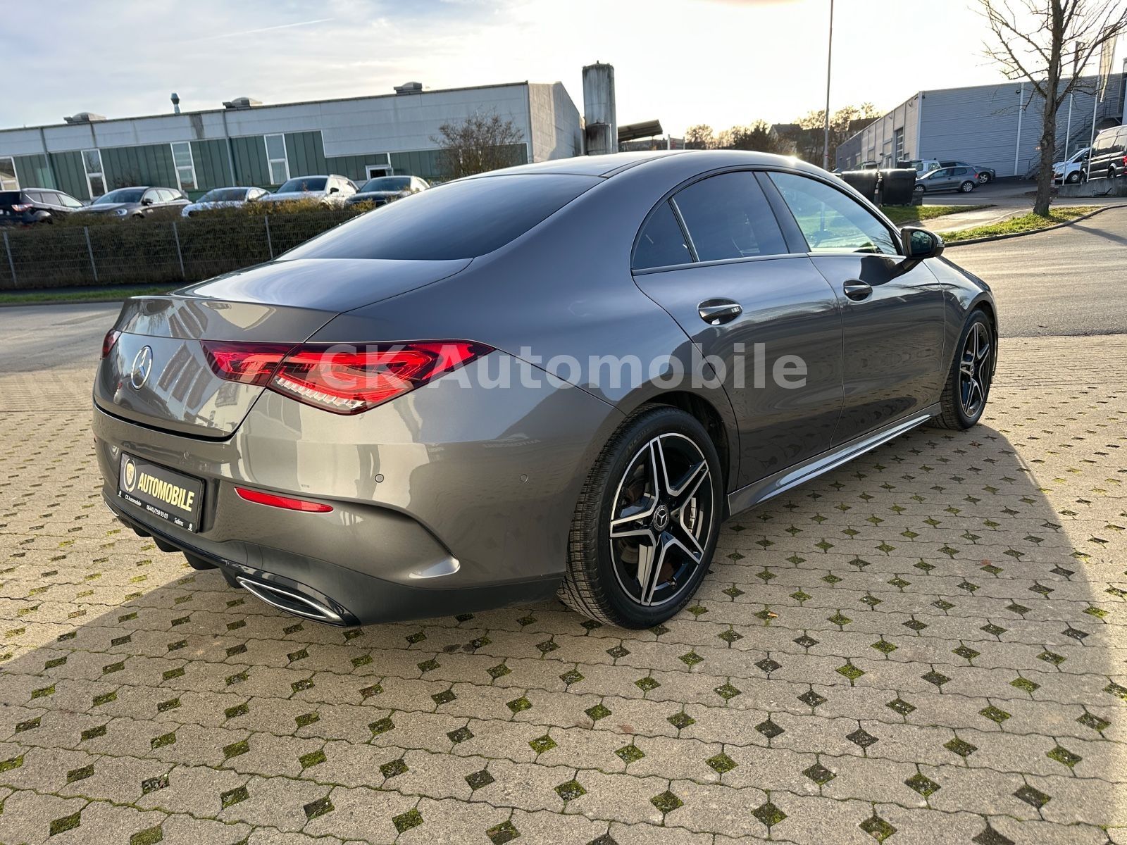 Fahrzeugabbildung Mercedes-Benz CLA 200 AMG-Line/Night-Paket/Navi/LED/AHK