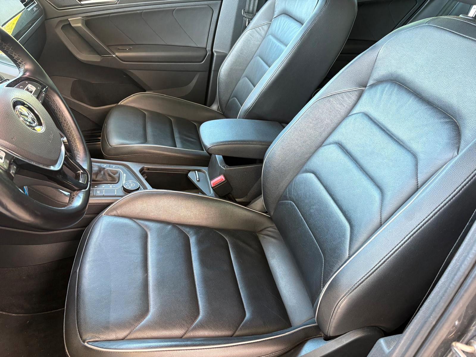 Fahrzeugabbildung Volkswagen Tiguan Highline BMT 4Motion/R LINE/leder/memory/