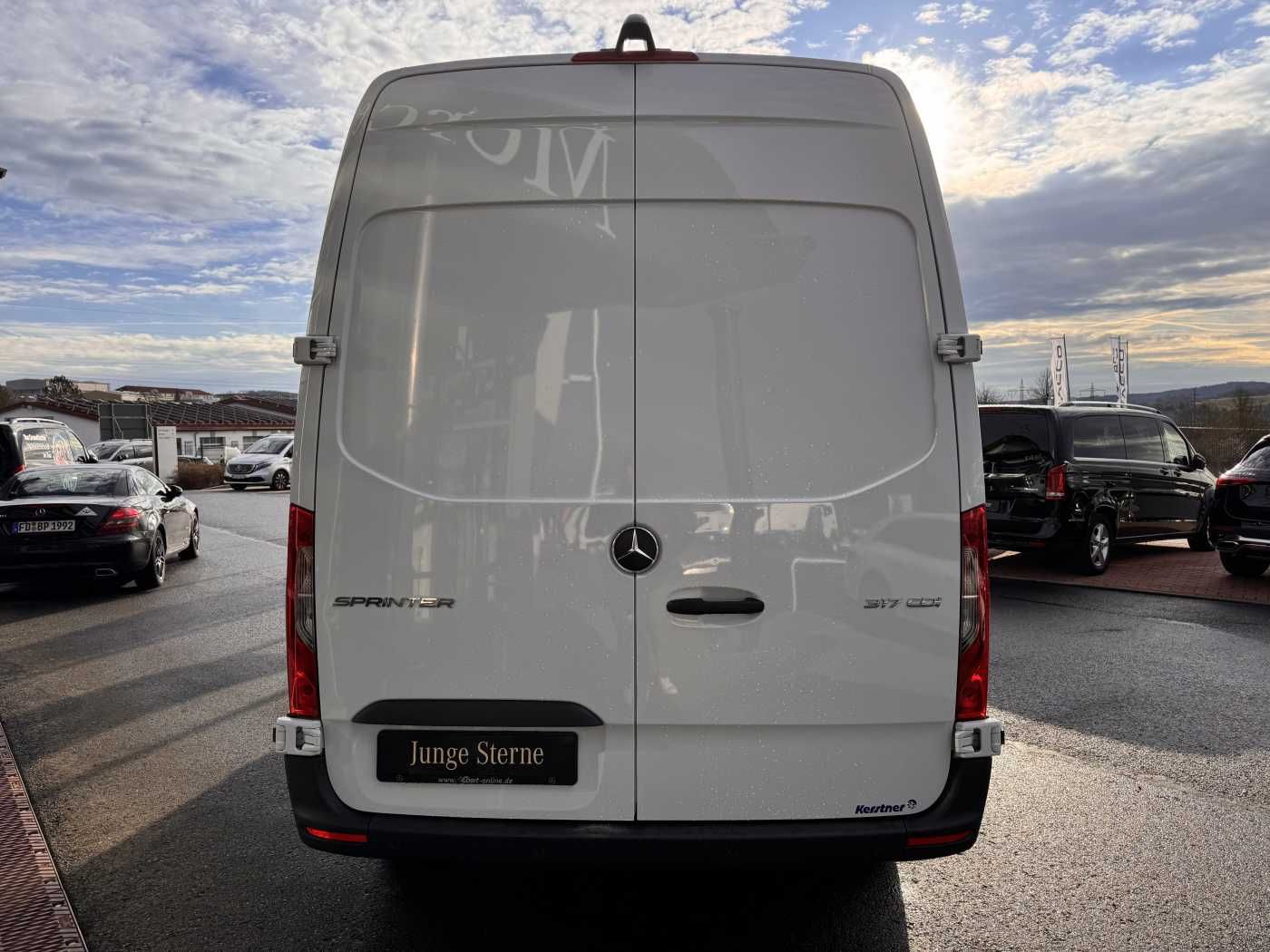 Fahrzeugabbildung Mercedes-Benz Sprinter 317 CDI Frischdienst Fahr/Standkühl