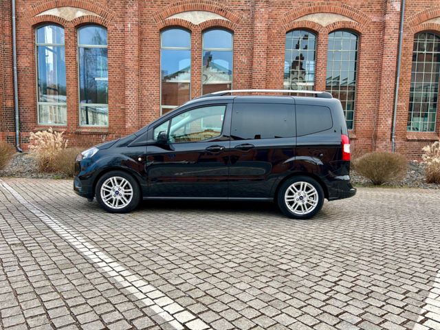 Ford Tourneo Courier Titanium,Allu,PDC,Alweter