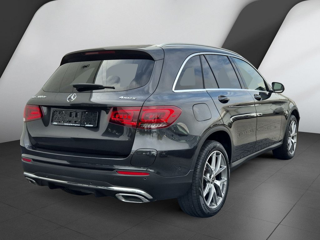 Fahrzeugabbildung Mercedes-Benz GLC 300 de AMG Line 4Matic