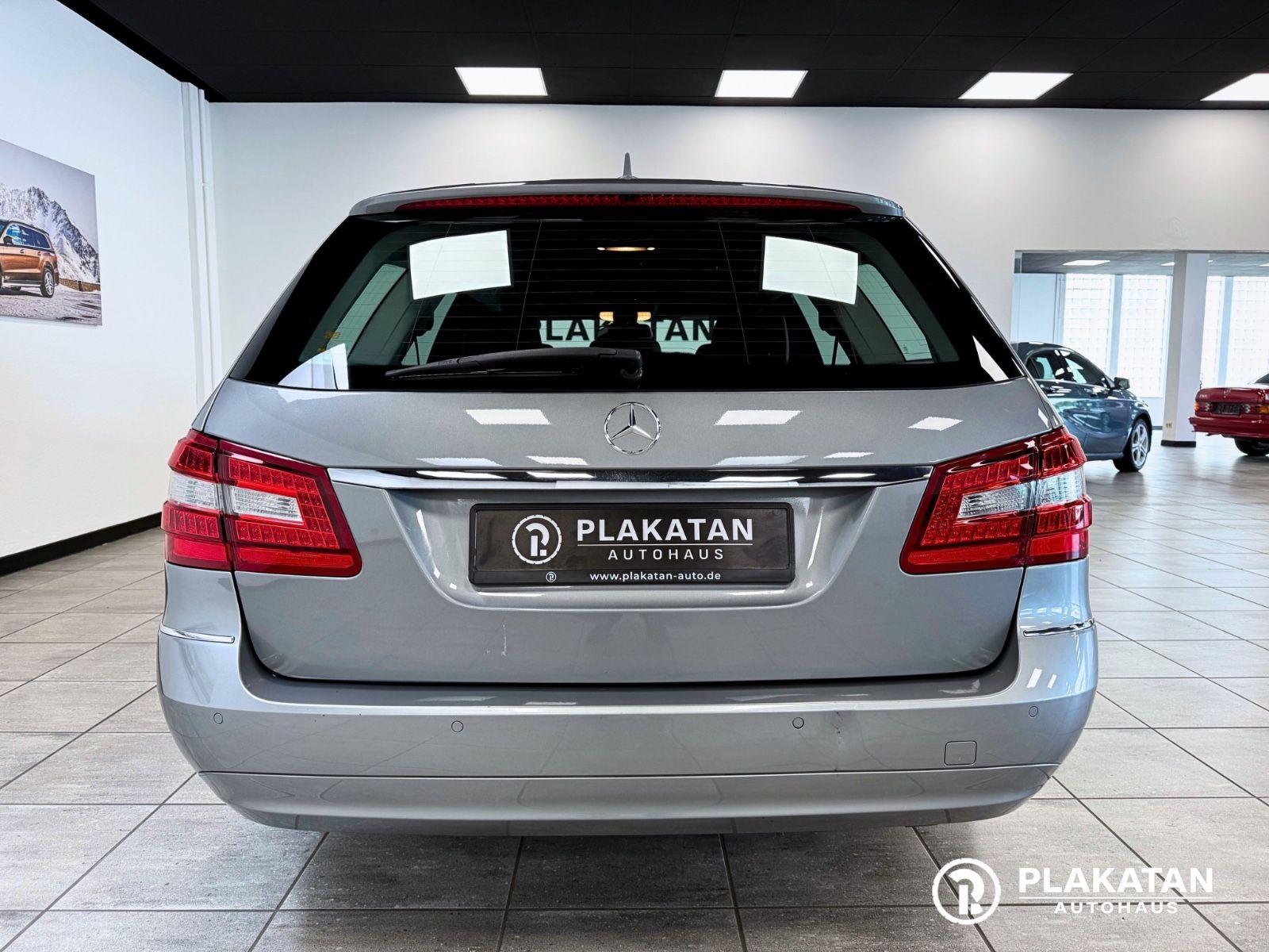 Fahrzeugabbildung Mercedes-Benz E 250 CDI T-Modell Leder AHK MB-Service