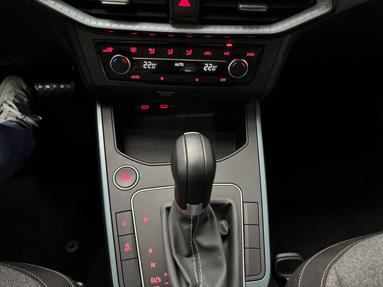 Fahrzeugabbildung SEAT Arona Xperience 1.0 TSI DSG 222,- ohne Anzahlung