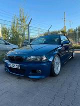 BMW E46 330i M-Paket - BMW 330 aus 2001: 330i