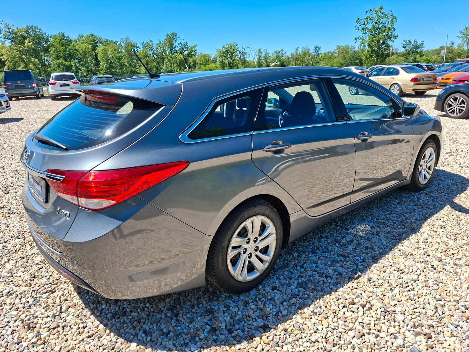 Hyundai i40 2013 — photo 30