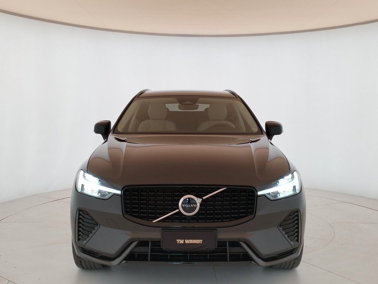 Volvo VOLVO XC60 2.0 b4 Plus Dark awd auto imagem 2