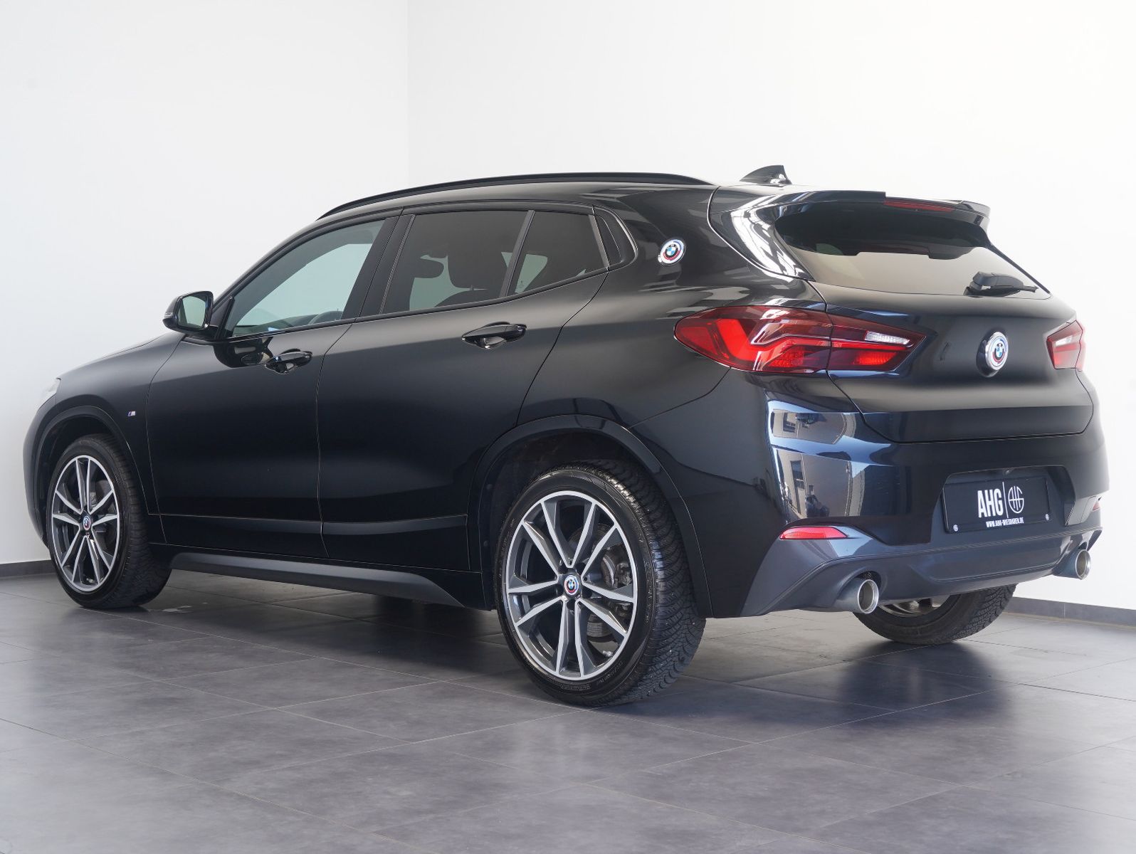 Fahrzeugabbildung BMW X2 sDrive 20 i M Sport LED/HEADUP/KEYLESS/KAMERA