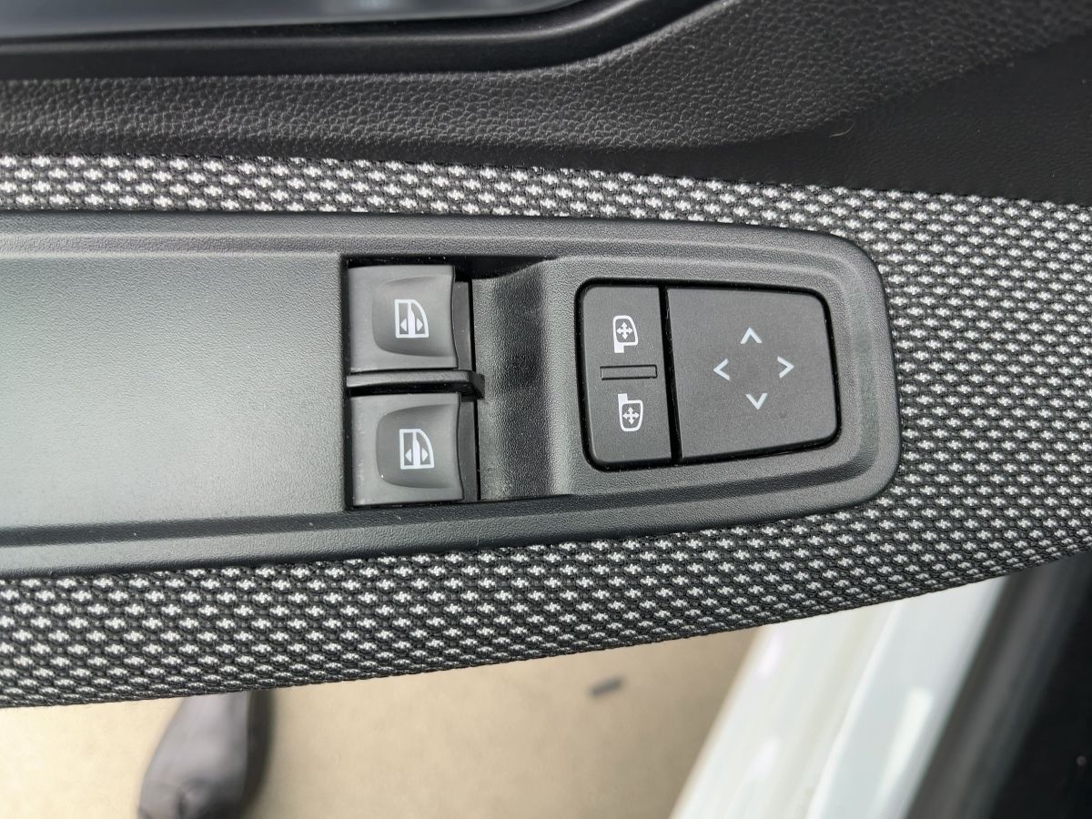 Fahrzeugabbildung Dacia Sandero Comfort TCe 100 ECO-G LPG