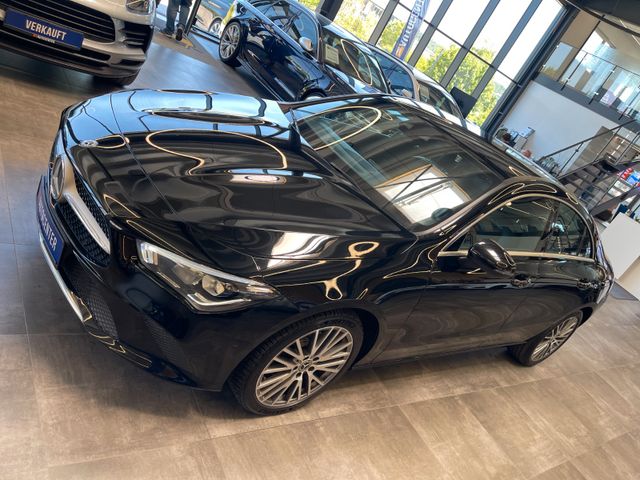 Mercedes-Benz CLA 180 *NAVI*LANE-ASSIST*KAMERA*NAVI*PDC*SZHZ*
