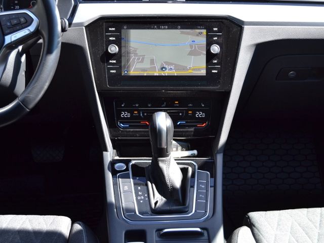 Passat Variant 2.0 TDI DSG Business AHK/IQ.DRIVE