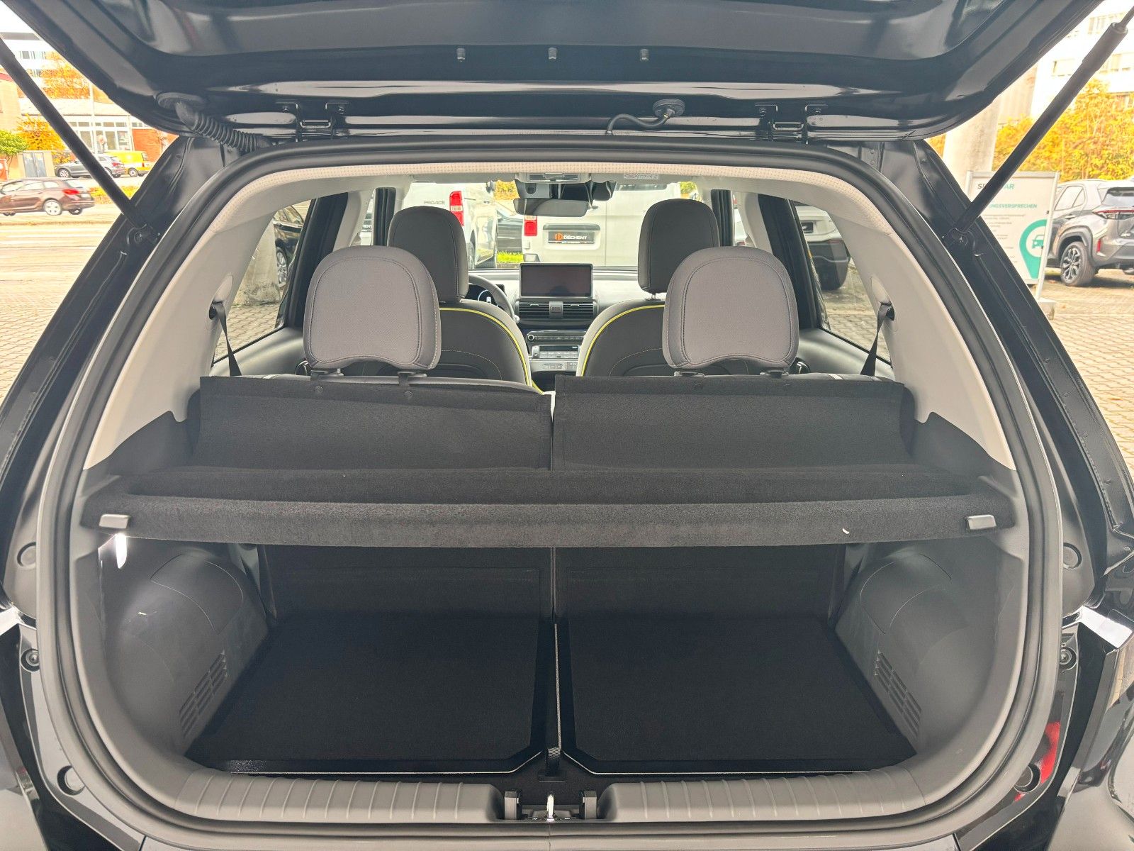 Fahrzeugabbildung Hyundai INSTER Cross 49kWh Effizienz-Paket/NAVI/SHZ!