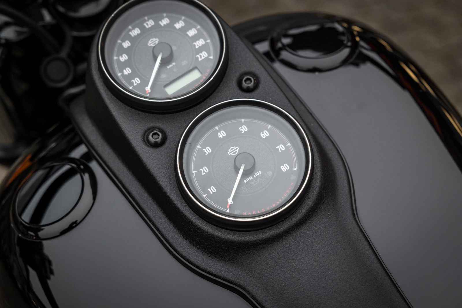 Fahrzeugabbildung Harley-Davidson FXDLS DYNA LOW RIDER S 110cui - CLUBSTYLE -