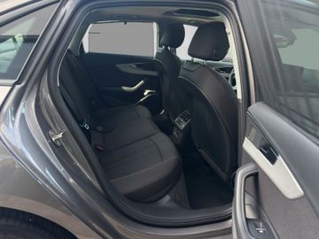 Audi A4 Lim. 30 TDI S tronic advanced|Schiebedach|DAB