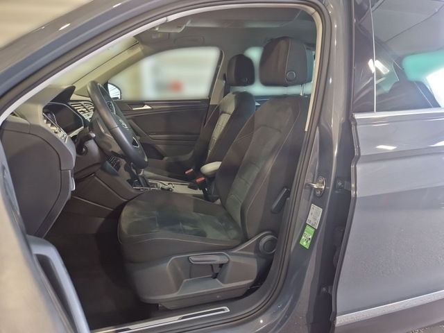 Tiguan 2.0 TDI DSG 4M ELEGANCE IQ.LIGHT+AHK+RFK+