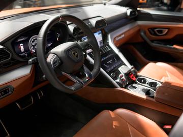 صورة 5 لـ 2018 Lamborghini URUS