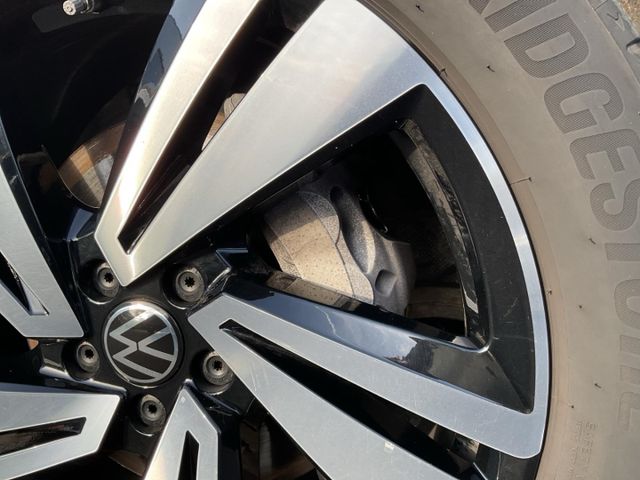 Touareg R-line 3.0 V6 TDI 4Motion StandHZG