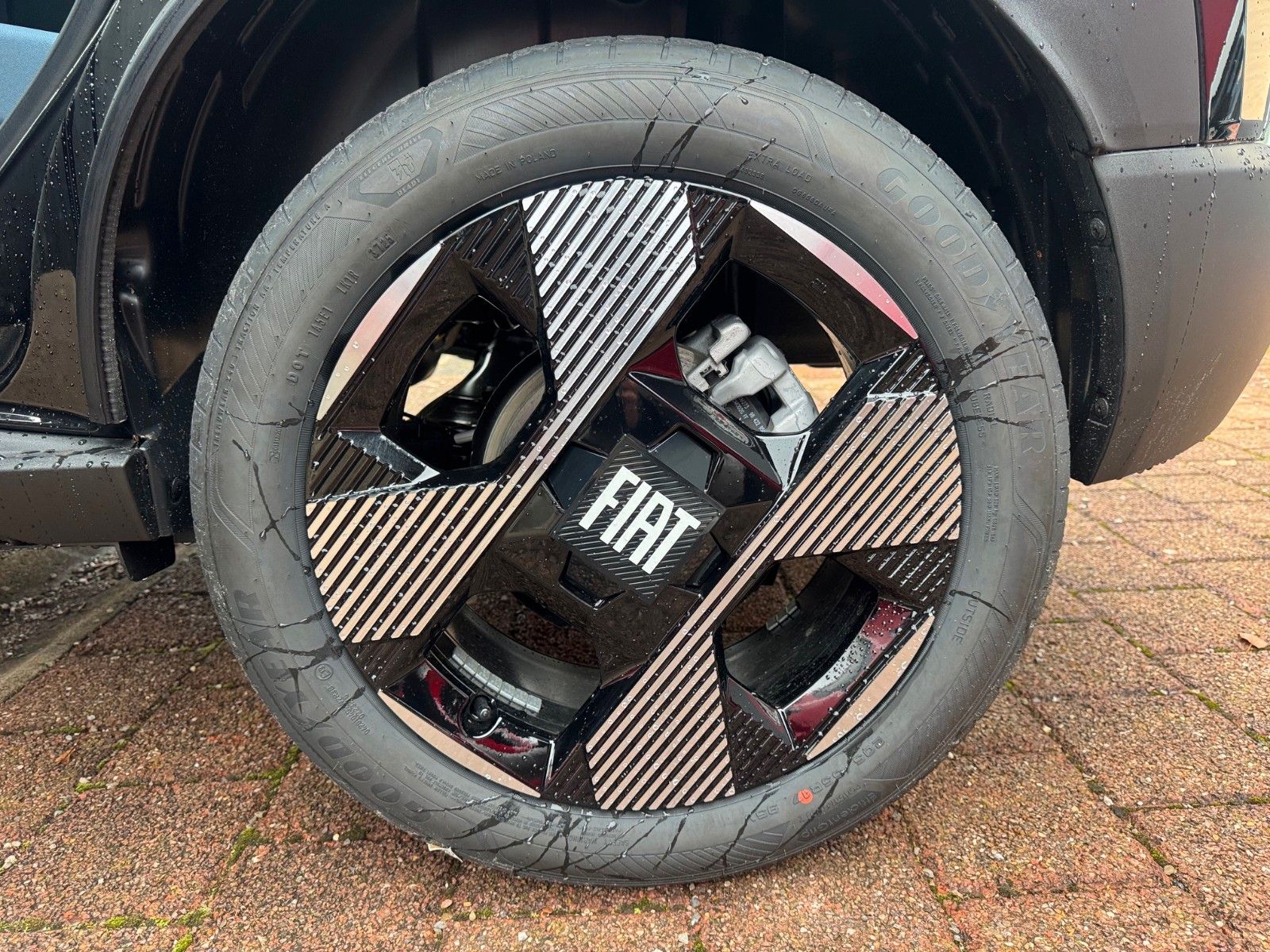 Fahrzeugabbildung Fiat Grande Panda 1.2 La Prima Navi Sitzheizung