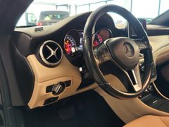 Fahrzeugabbildung Mercedes-Benz CLA 200 CDI (BI-XENON/LEDER/SHZ/ILS/NIGHT