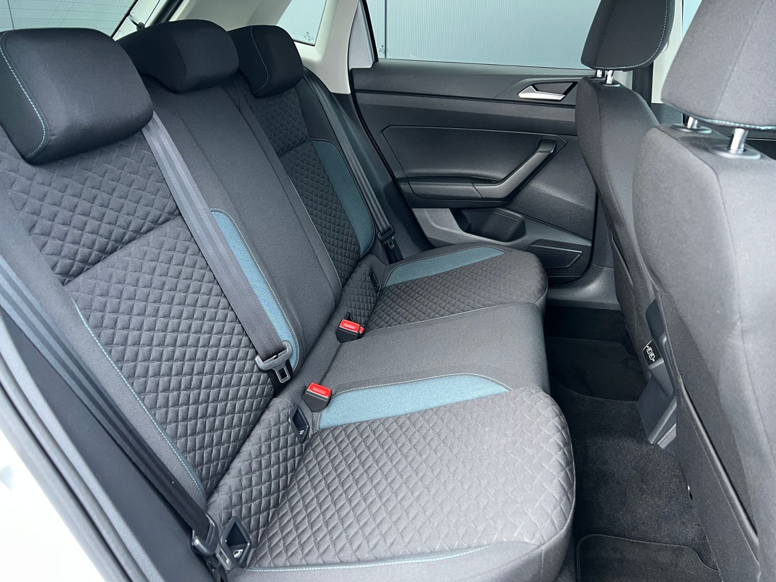 Fahrzeugabbildung Volkswagen Polo IQ.DRIVE 1.0 TSI *AppConnect, Tempomat, Sit