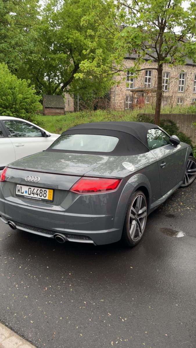 Audi TT Roadster 2.0 TFSI S tronic quattro 