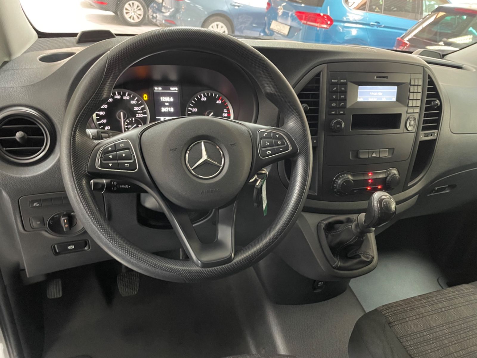 Fahrzeugabbildung Mercedes-Benz Vito Kasten 111 CDI FWD extralang *Werkstatt*
