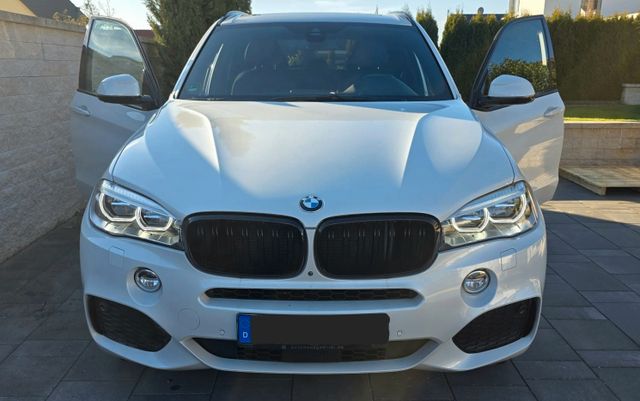BMW X5 xDrive30d - Top Zustand!