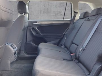 Volkswagen Tiguan Allspace - 11