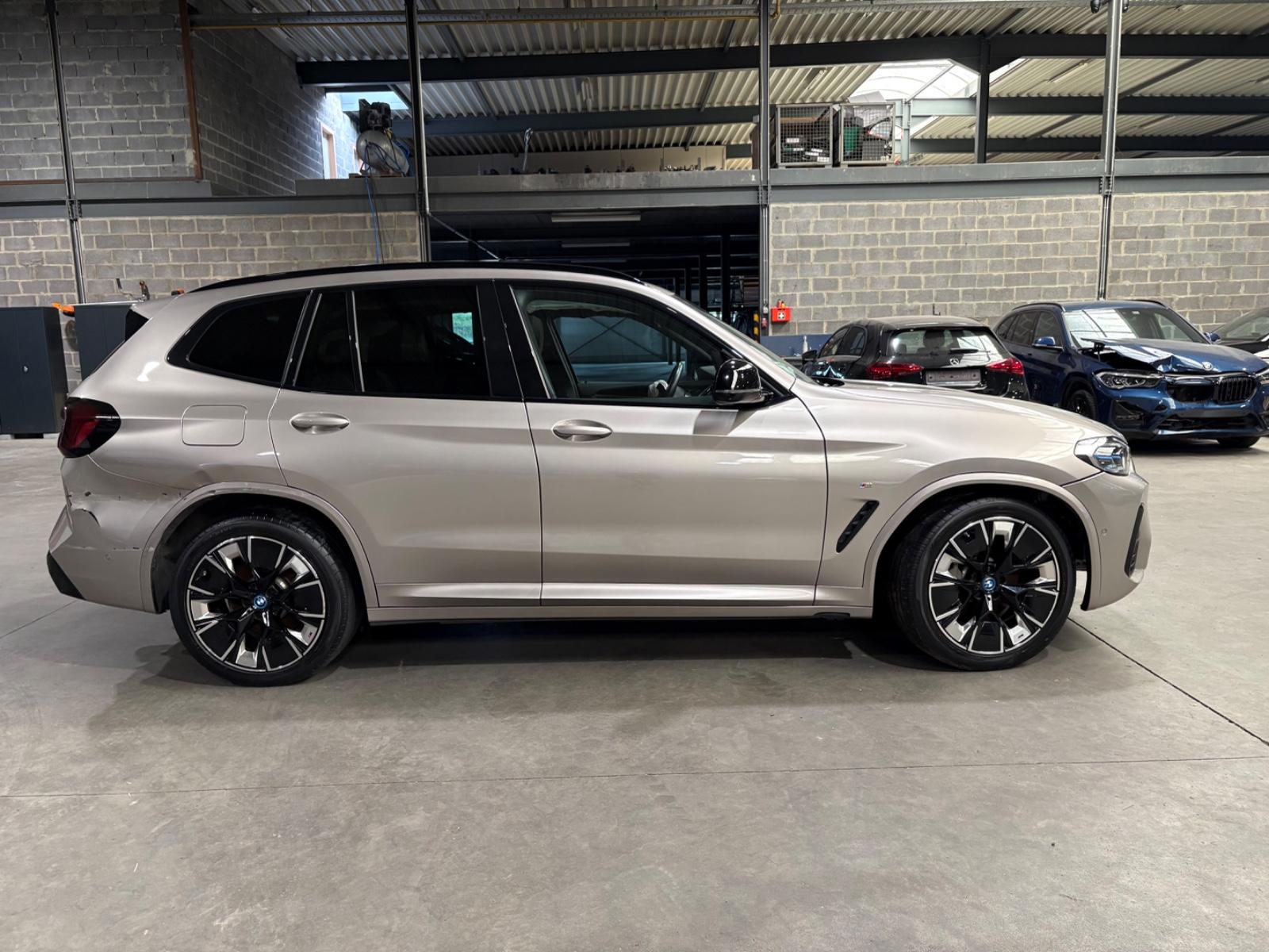 BMW iX3 M-PAKET SHADOW LINE  /. 80KWH