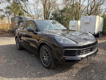 Porsche Cayenne - 4