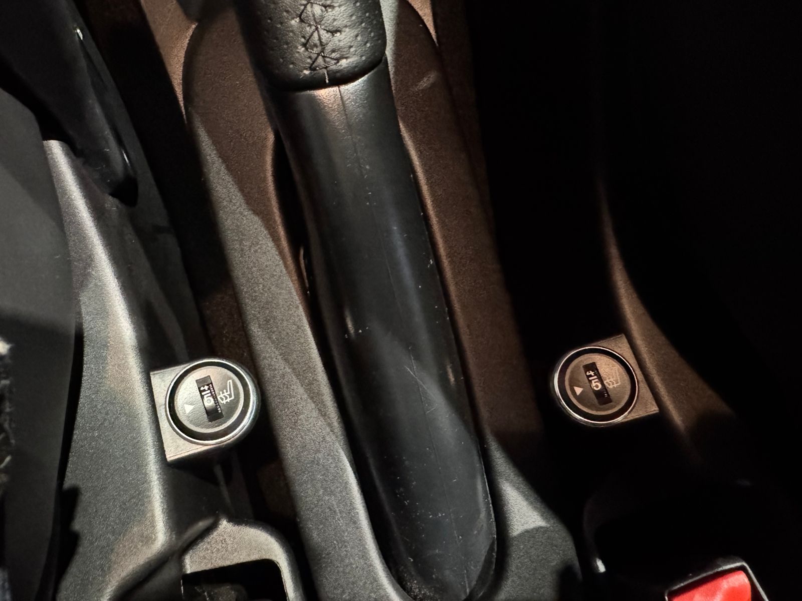 Fahrzeugabbildung Abarth 595C  Scorpioneoro Turismo - 2000 Stk weltweit!