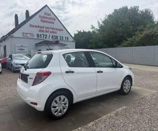 Toyota Yaris - 6