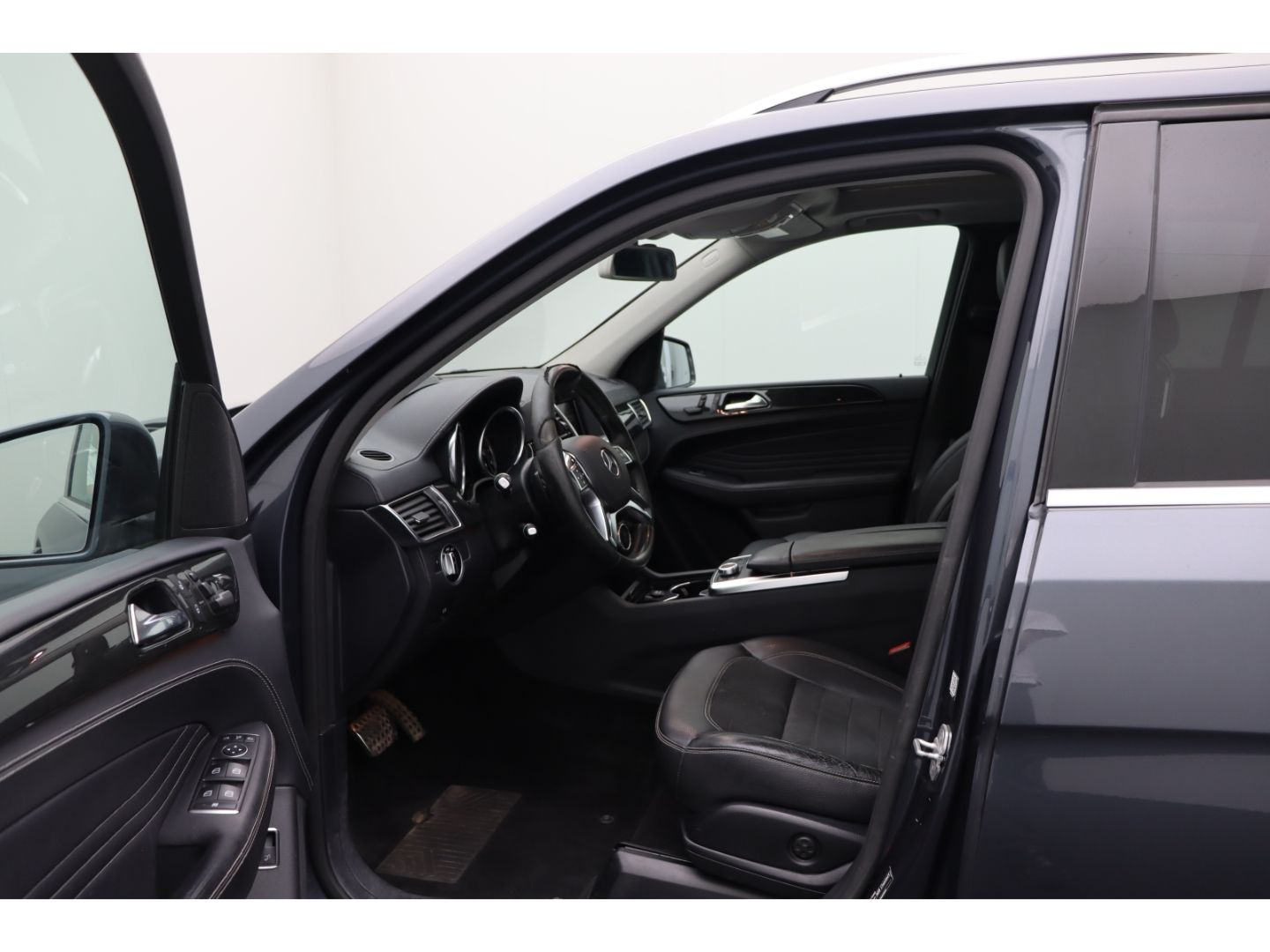 Fahrzeugabbildung Mercedes-Benz ML 350 CDI BlueTec Pano Schiebe Standheizung SHZ