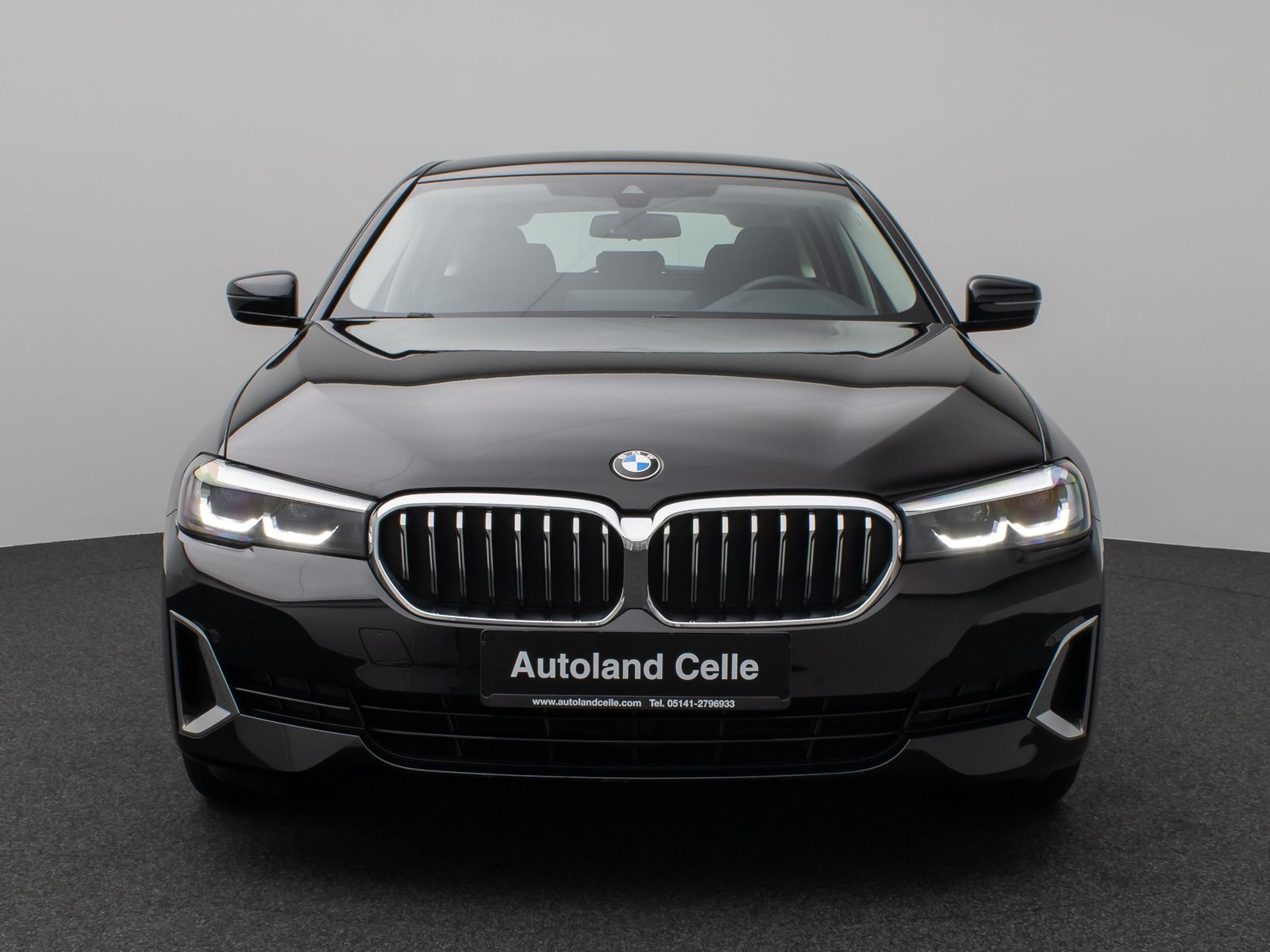 Fahrzeugabbildung BMW 520d Luxury Line Kamera DAB H/K DisplKey Alarm