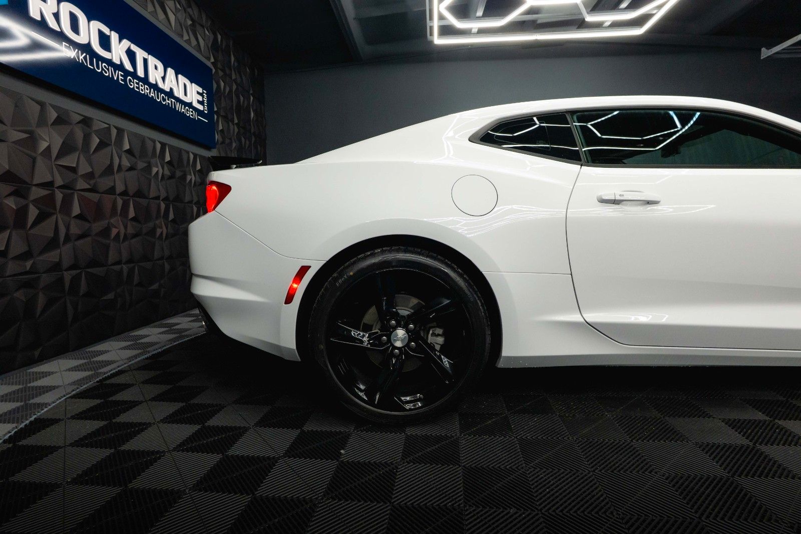 Fahrzeugabbildung Chevrolet Camaro 6.2 SS Coupe ZL1 LT1 Performance CarPlay