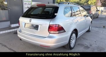 Volkswagen Golf - 6