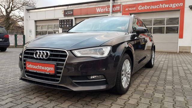 Audi A3 1.6 TDI Ambiente Sportback*Xenon*Leder*PDC