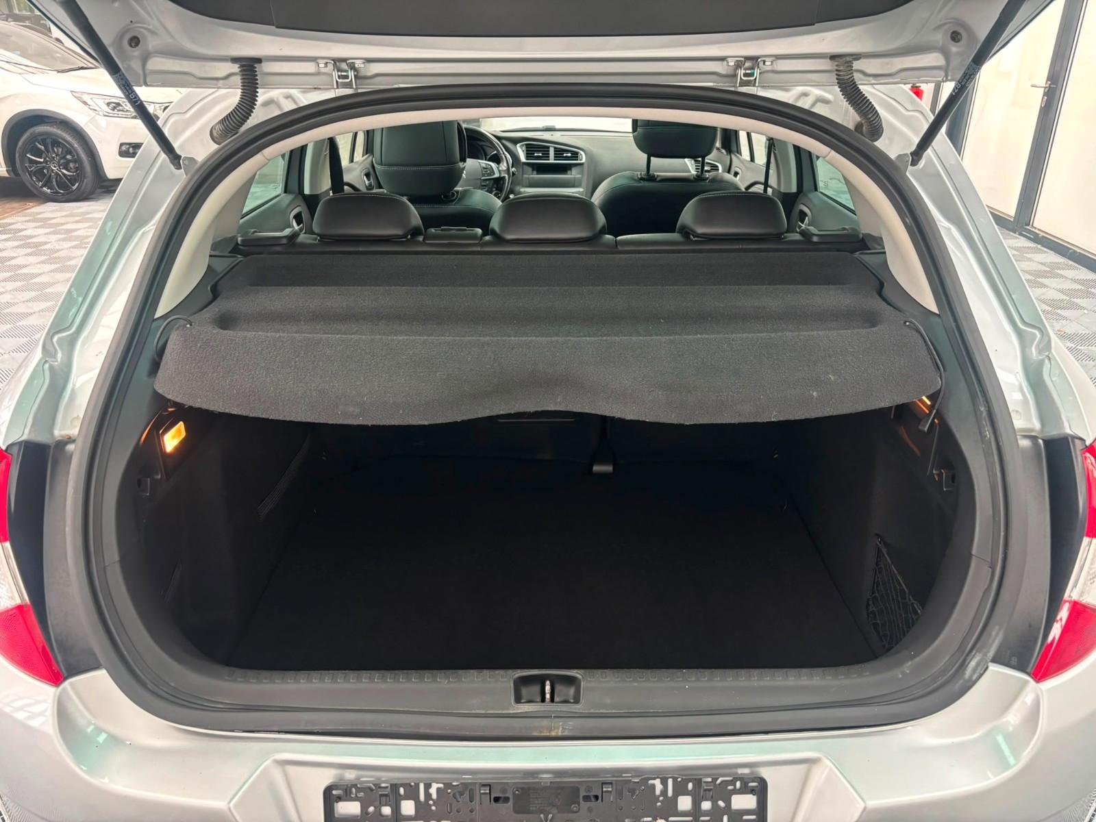 Citroën C4 Lim. Exclusive Automatik _Historie lückenlos