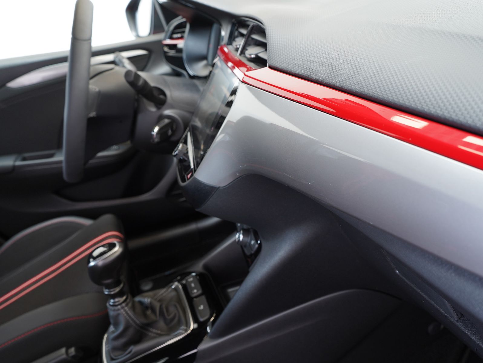 Fahrzeugabbildung Opel Corsa F 1.2 Turbo GS CARPLAY/LED/PDC/SHZ
