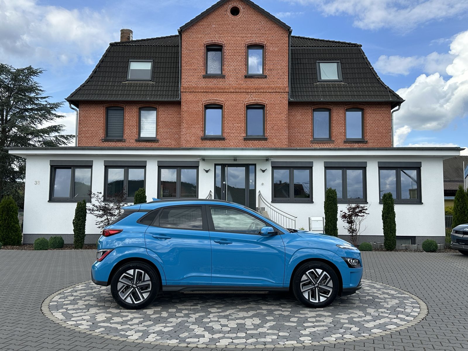 Hyundai Kona Elektro Prime LED HUD NAV LEDER 4xSHZ 64KWh