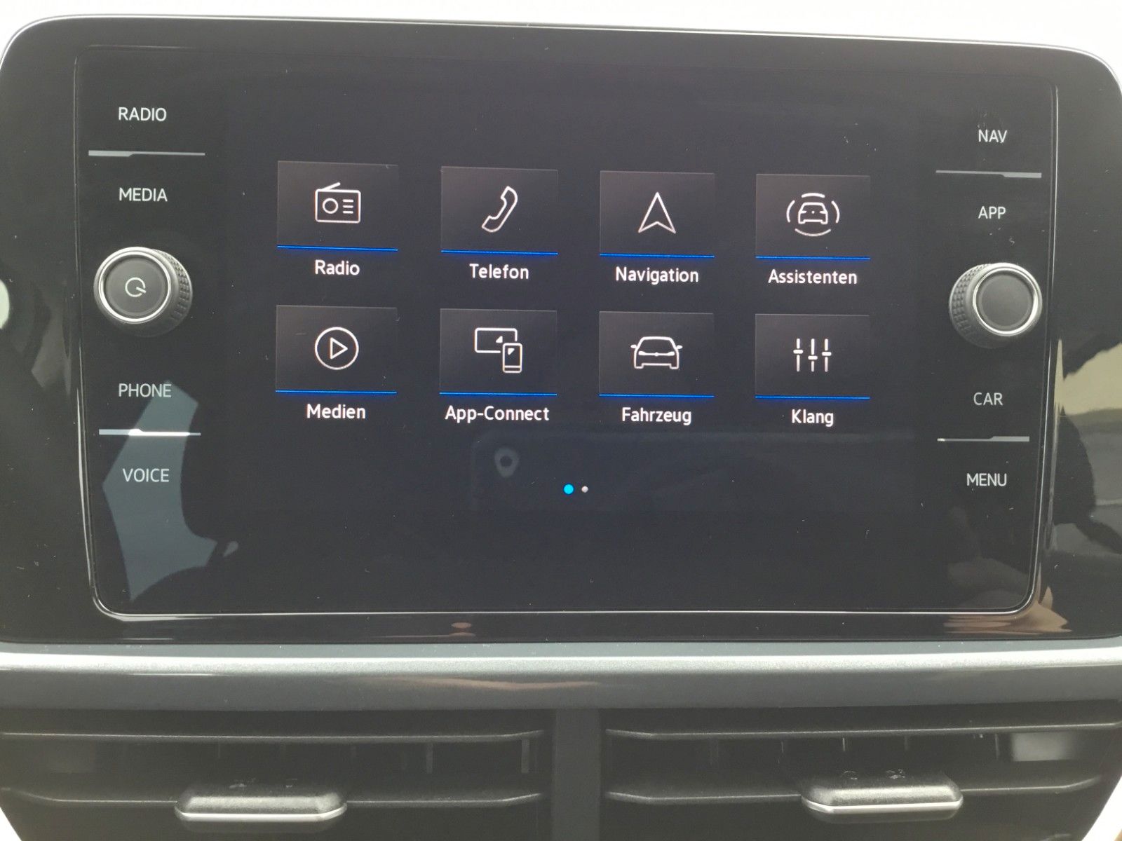 Fahrzeugabbildung Volkswagen T-Roc 2.0 TDI DSG Style+LED+AHK+ACC+Kamera